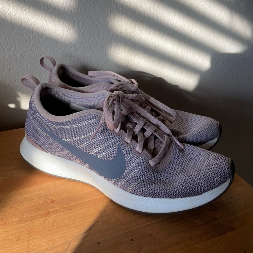 Nikes women’s size 6.5 running shoes